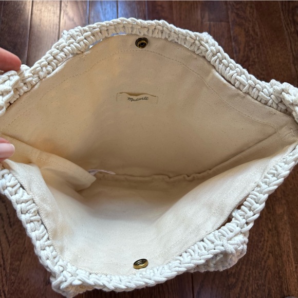 Madewell • Woen Once • Womens Crocheted Shoulder Bag Antique Cream - Picture 6 of 10